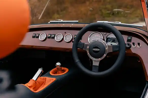 super seven 2000 Exterior