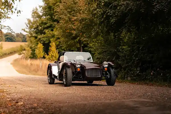 super seven 600 Exterior